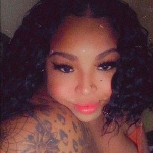 Meet your Posher, Eva